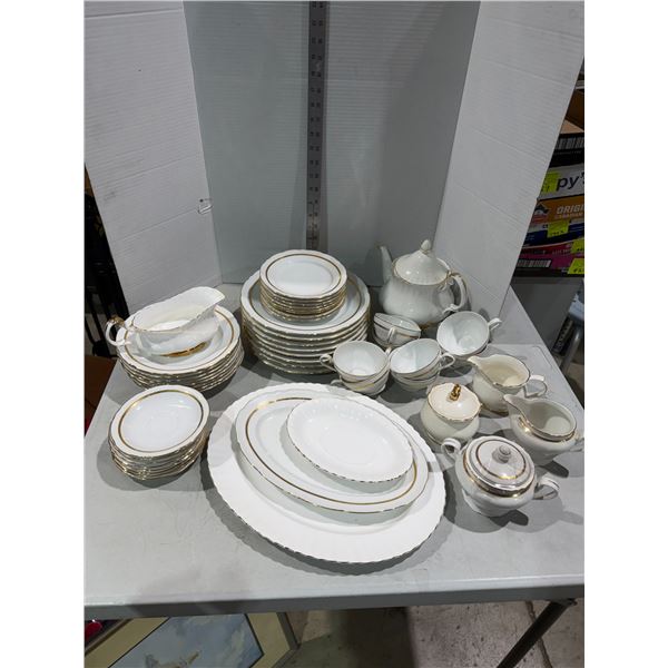 Royal, Albert, and other China