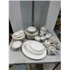 Image 1 : Royal, Albert, and other China