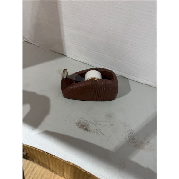 Tape dispenser heavy