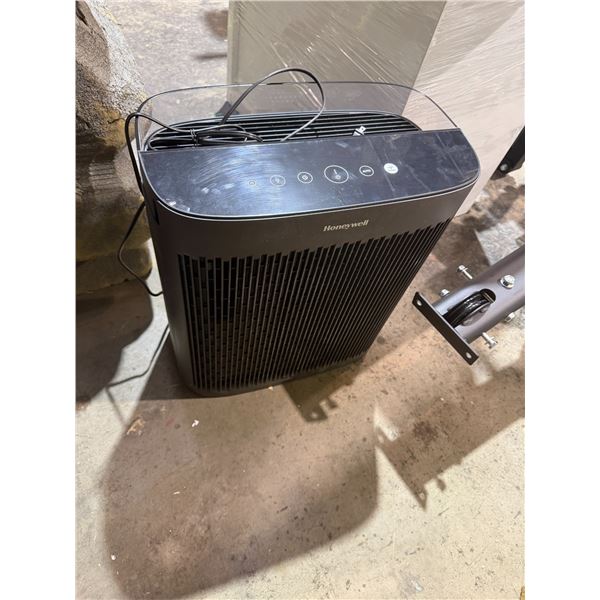 Honeywell air purifier,  model HPA5350BC.
