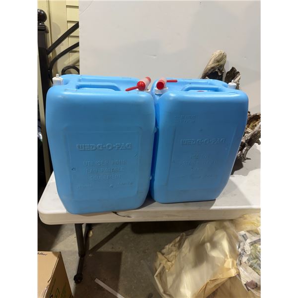 Water container containers