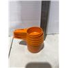Image 1 : Tupperware measuring cups