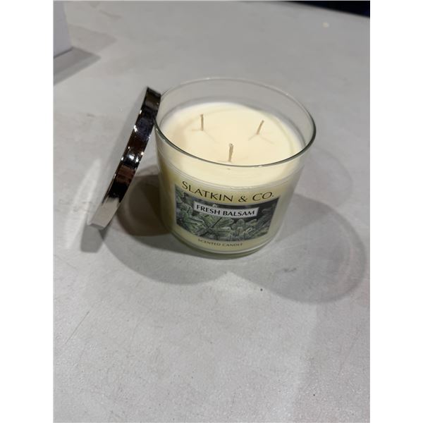 SLATKIN & co fresh balsam scented candle
