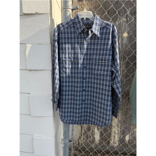 Eddie Bauer size small shirt