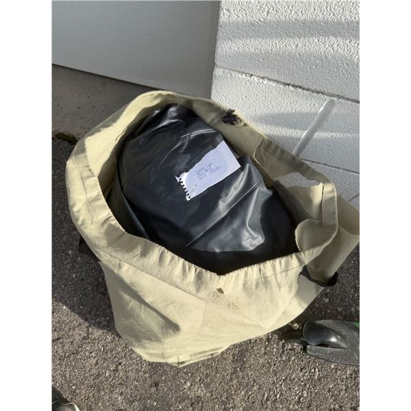 Queen size air bed, self inflates