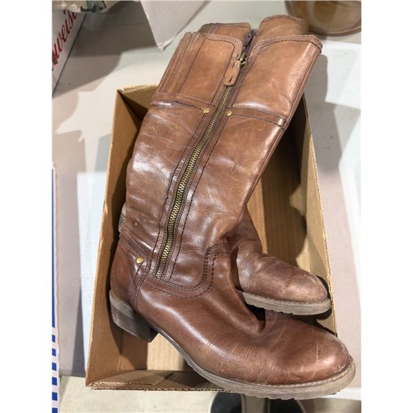 Boots size 38