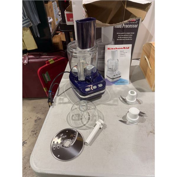 KitchenAid food processor looks new
