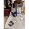 Image 1 : KitchenAid food processor looks new