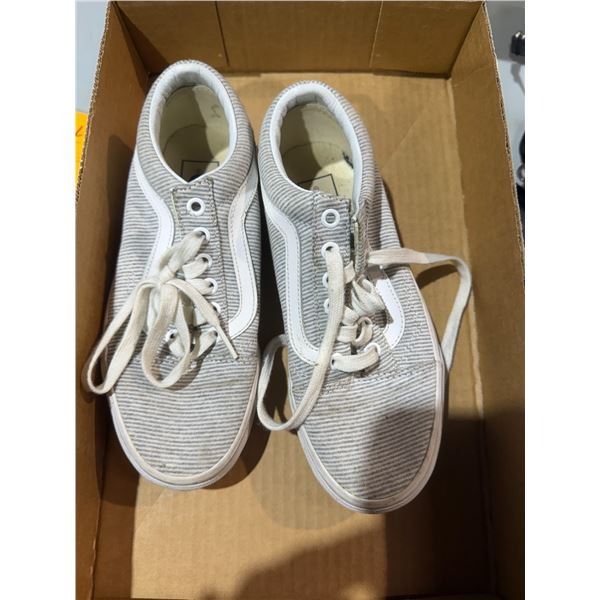 Vans size 5.5