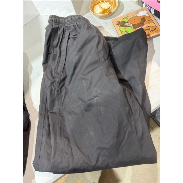 Wet skins size small adult