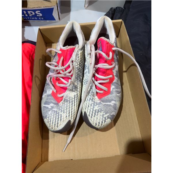 Nike shoes size not shown