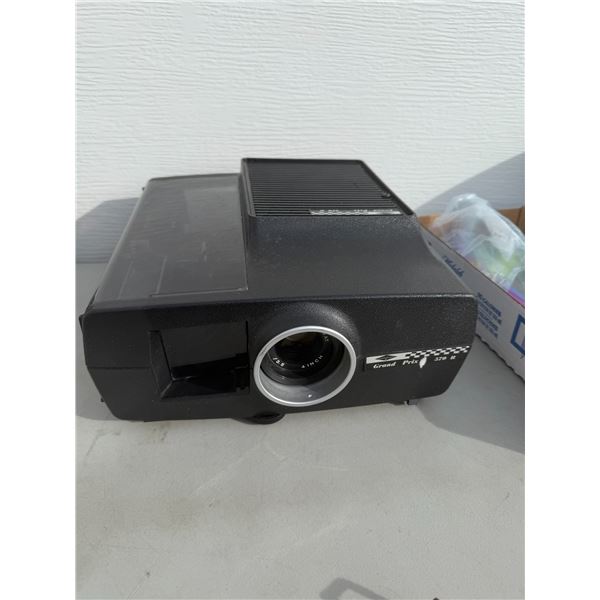 SAWYERS Grand Prix, 570R slide projector