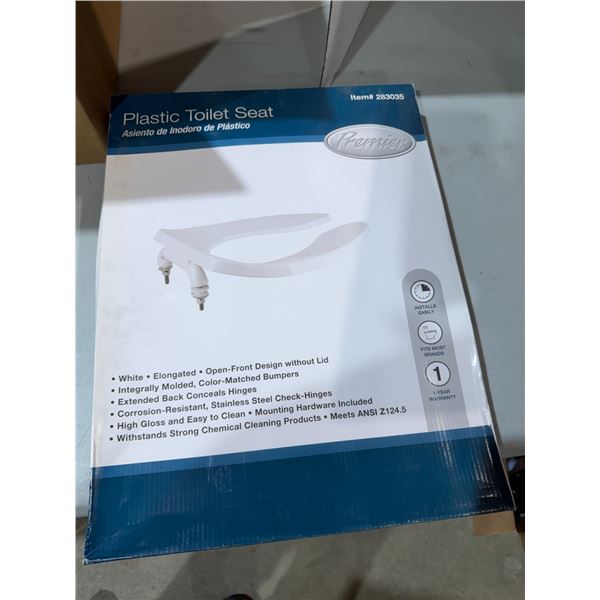 New plastic toilet seat