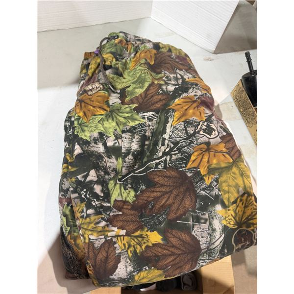 Camo pants size X