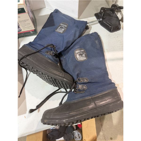 Sorel boots size 10