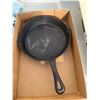 Image 1 : Cast-iron frying pan