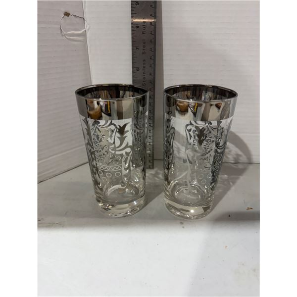 2 Vintage Mid Century Kimiko Silver Knight Shield Highball Tumbler Glass Barware