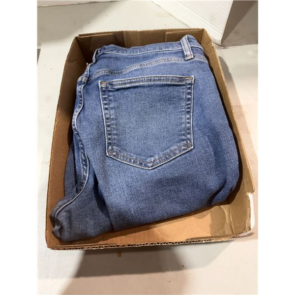 Skinny jeans, size 10