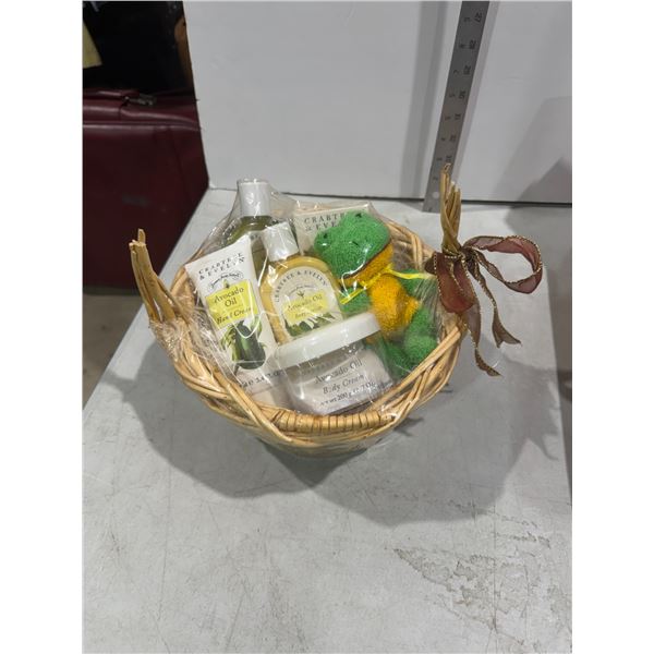 Avocado oil bath basket