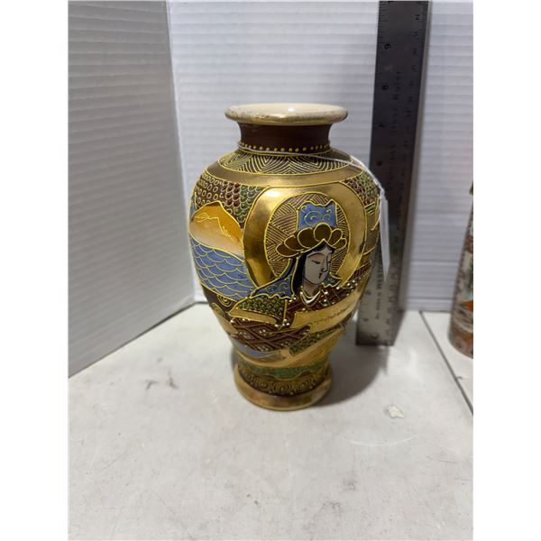 Antique Japanese Satsuma, Moriage vase 8 inch signed. lip repair