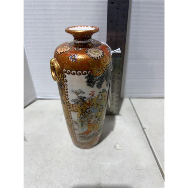 Japanese Meiji . 7 inch vase signed.