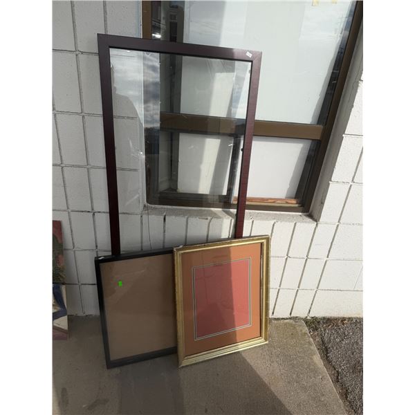 3 frames assorted size