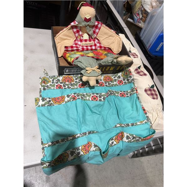 Vintage kitchen items