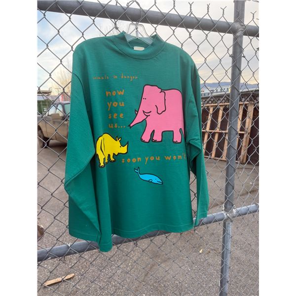 The body shop animals in danger, shirt size XL