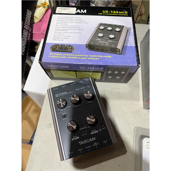 TASCAM  US – 144MK2 audio MID interface