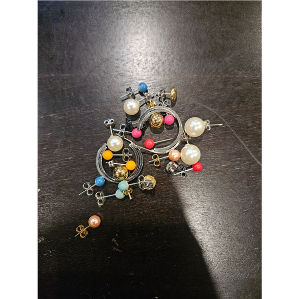 Assorted earrrings