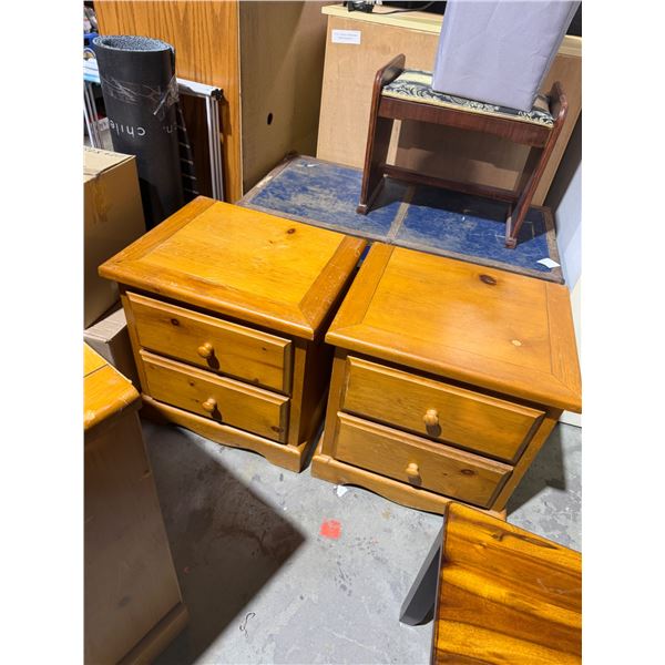 Pair of night stands measure 21x17x22