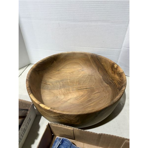 Wood bowl