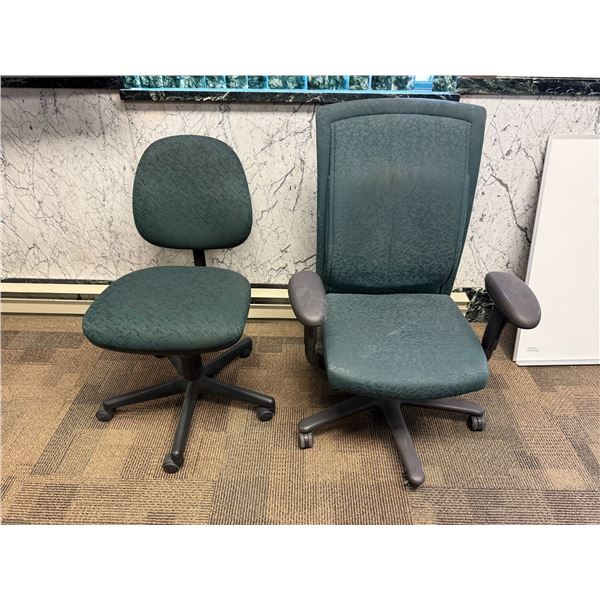 OFFICE CHAIRS, LOT OF 2