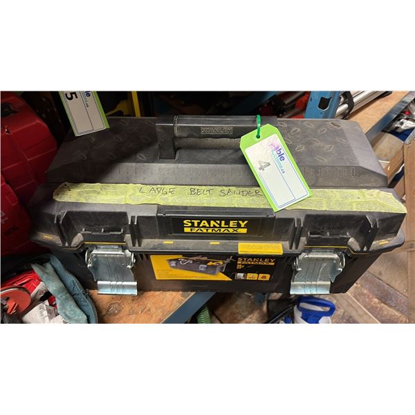 MAKITA 9924DB BELT SANDER IN CASE-WITH SOME BELTS