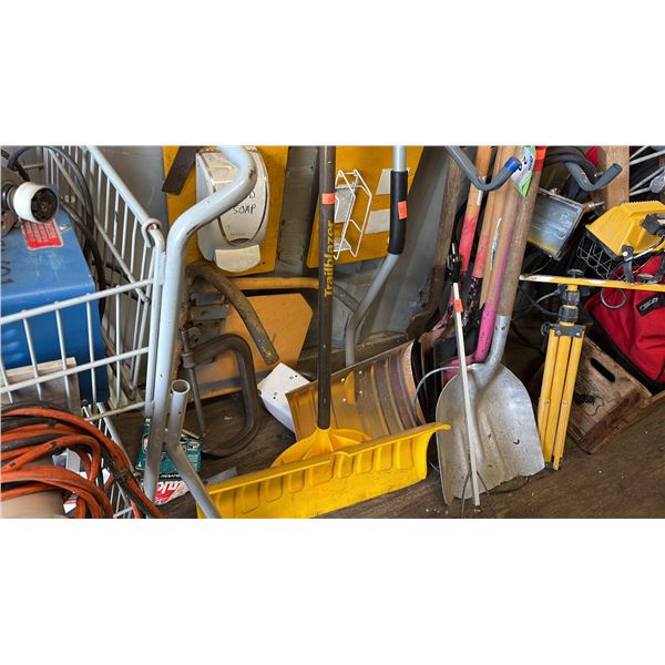 GROUP LOT 8 ASST SHOVELS AND A GARBAGE GRABBER