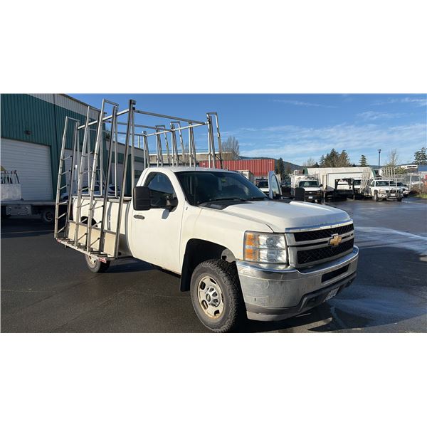 2011 CHEVROLET SILVERADO, 2DR PU, WHITE, VIN 1GC0CVCG5BF134497,
