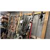Image 1 : GROUP LOT WITH SEVERAL SAFETY ROPES, DYNAMIC SAFETY HARNESS, RETRACTABLE SAFETY LINE, OTHER ROPES,