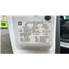 Image 9 : 2004 GMC SIERRA 2DR PU, WHITE, VIN 1GTGC24U84Z128728,