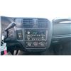 Image 10 : 2003 GMC SONOMA SLS, 2DR EXT CAB PU, WHITE, VIN 1GTCS19X238255820,