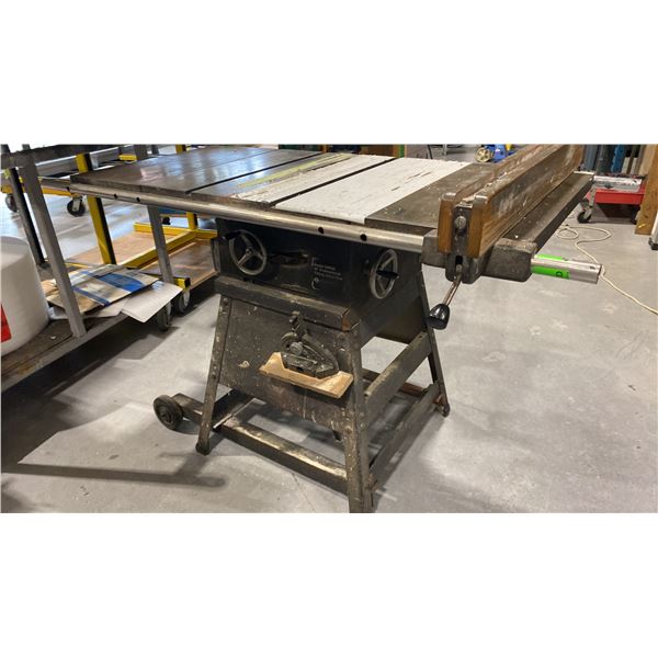 TABLE SAW