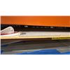 Image 2 : METAL RACK WITH APPROX 15X 4'X10' METAL SHEETS APPROX 16 GAUGE VARIOUS COLORS