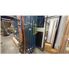 Image 1 : CONTENTS OF GLASS STORAGE RACK (EXCLUDING METAL SHEETS). SHEETS OF VARIOUS THICKNESS. SOME SAFETY