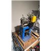 Image 2 : PERTICI MODEL UNIVER ML120 END MILL WITH PNEUMATIC MATERIAL HOLDERS