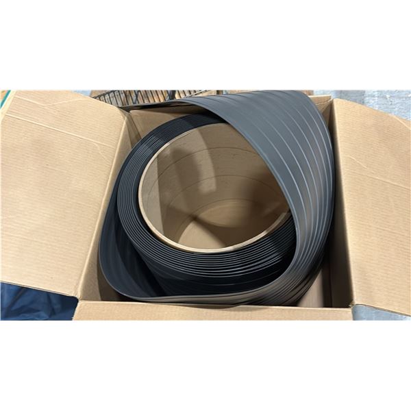 1' WIDE RUBBER COMMERCIAL BASEBOARD. APPROX 40'