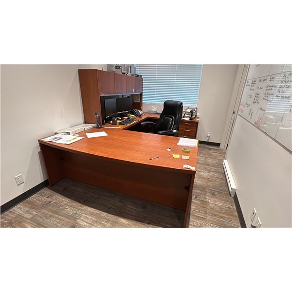 U-SHAPE EXECUTIVE DESK. 78"X114" OVERALL. 2 PEDESTALS. 6'6" OVERHEAD STORAGE. 6' GLASS WHITE BOARD