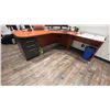 Image 3 : L SHAPED CORNER DESK WITH BLACK DRAWER PEDESTAL. 6'X6'6"