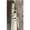 Image 2 : 32' LOUISVILLE ALUMINIUM EXTENSION LADDER