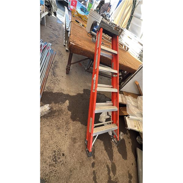 6' ALLRIGHT FIBERGLASS STEP LADDER