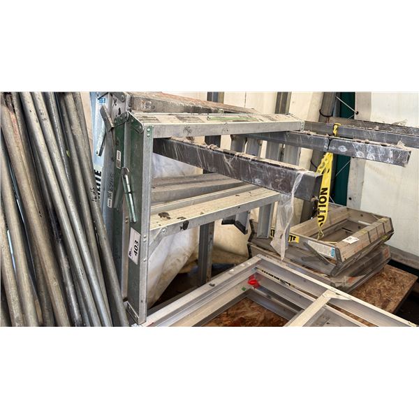 PAIR OF FEATHERLITE 24" TRIGGER STEP LADDERS