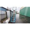 Image 4 : 6' ROLLING STEP LADDER